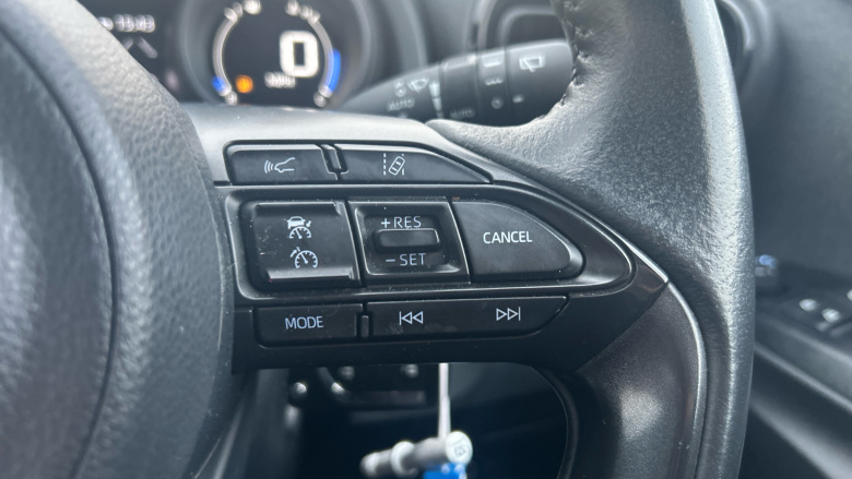 Toyota Yaris 1.5 Hybrid Design 5dr CVT Hybrid Hatchback